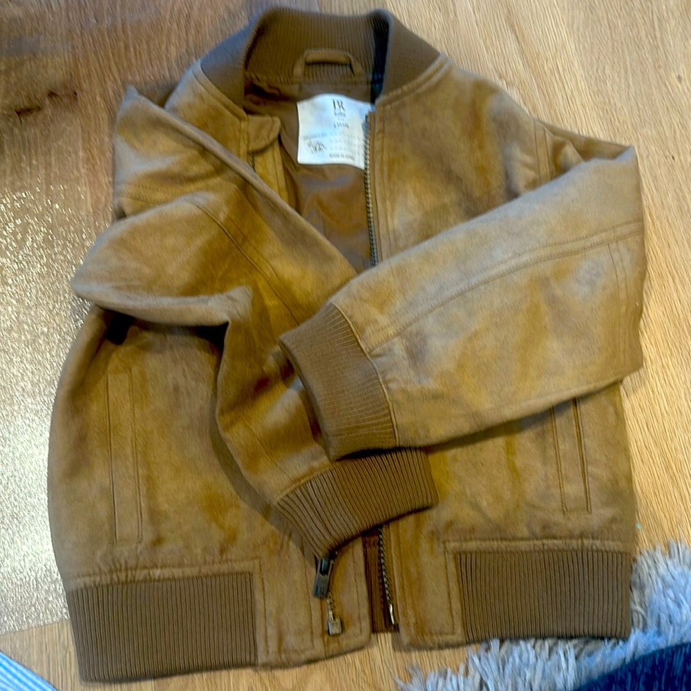 New without tags suede like jacket